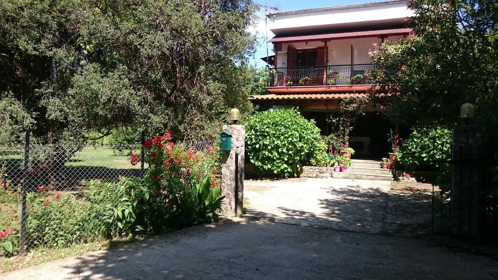 Akamatis Giorgos Hotel Therma  Exterior photo